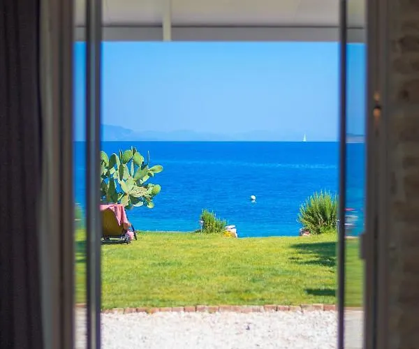 The House Kaminaki Nisaki (Corfu)